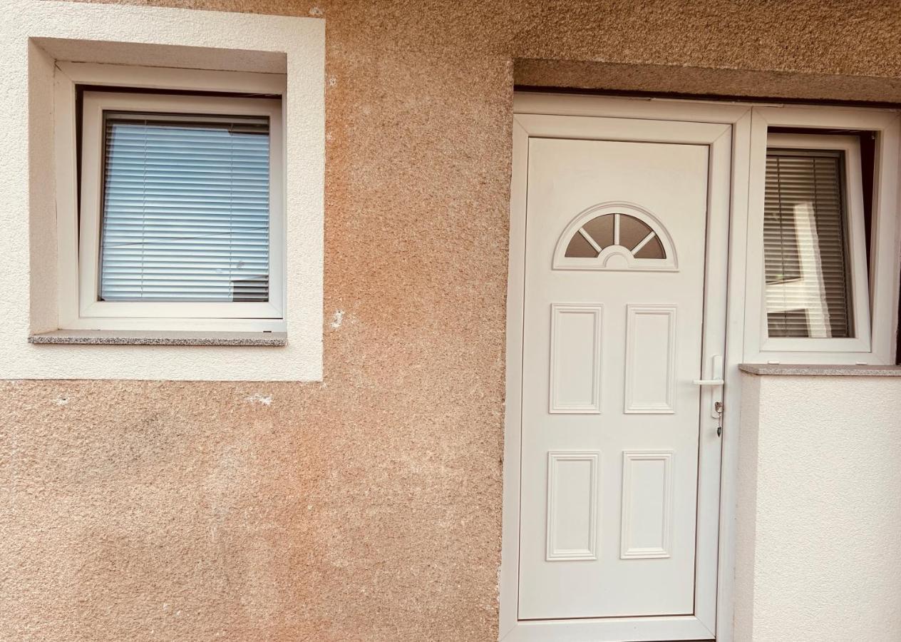 Apartment In Time سيسفيت المظهر الخارجي الصورة